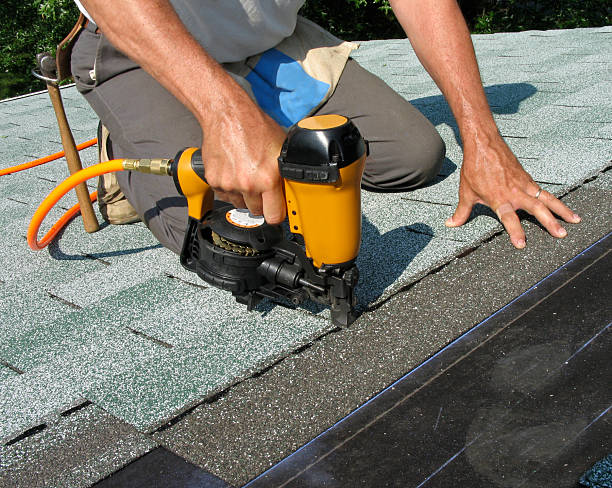 Roof Gutter Cleaning in Green Level, NC
